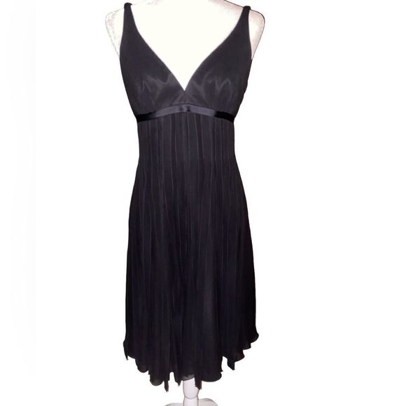Carmen Marc Valvo 100% Silk Black Dress Size 4 - Picture 1 of 10